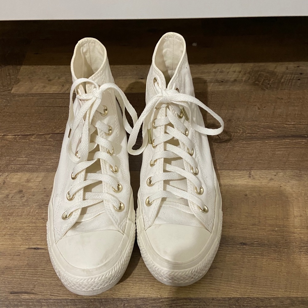 White All Star Converse